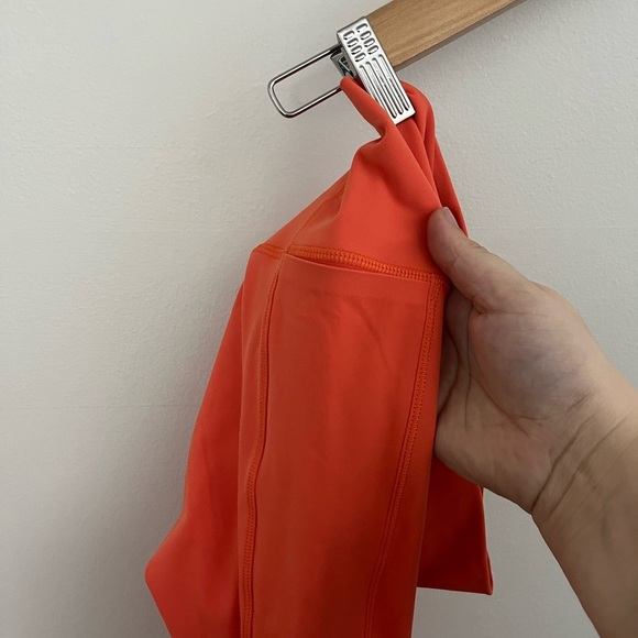Vuori Pocket Grapefruit Orange Leggings - Picture 5 of 6